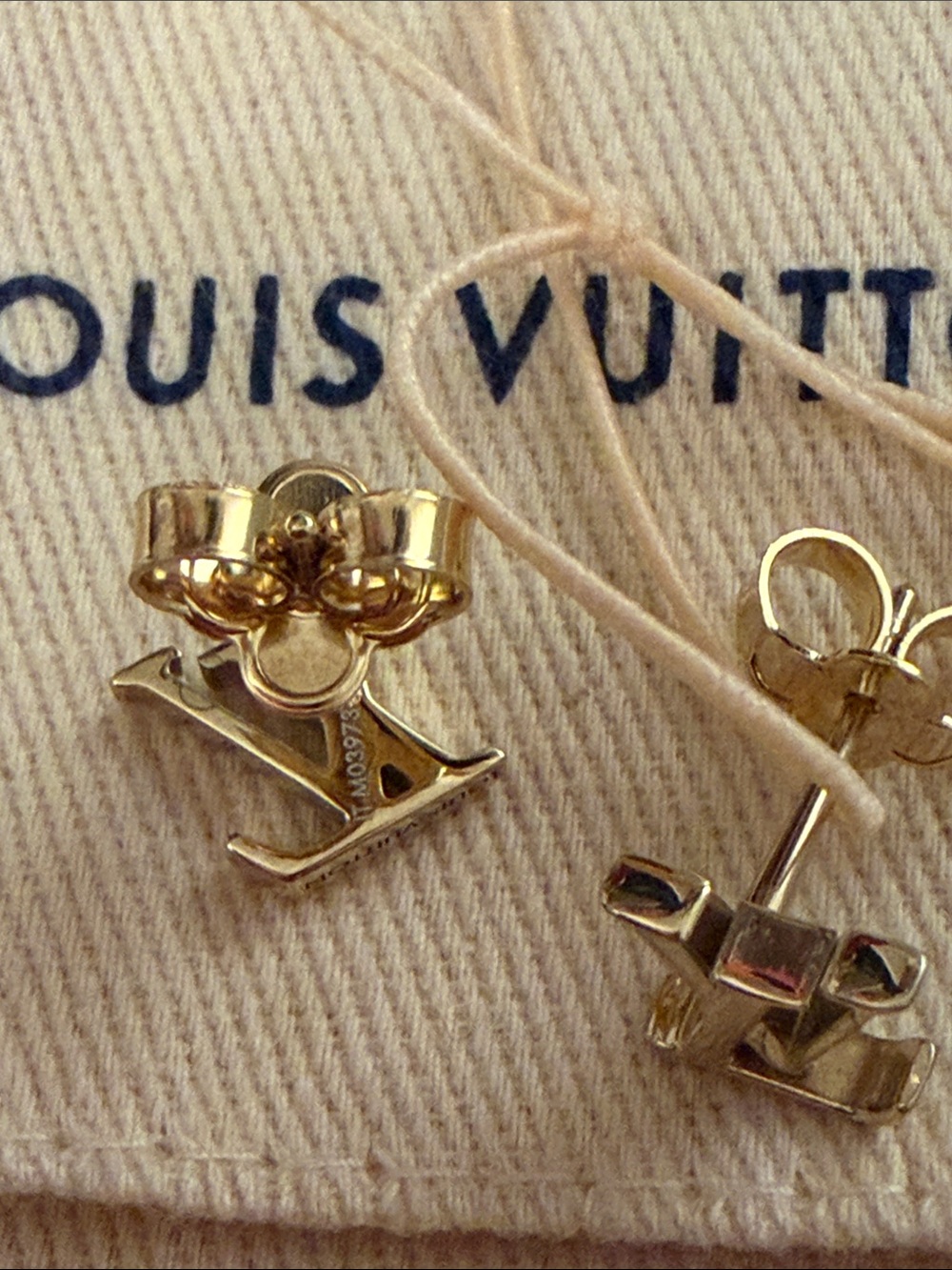 Louis Vuitton Lv iconic xs earrings - Picture 6 of 7